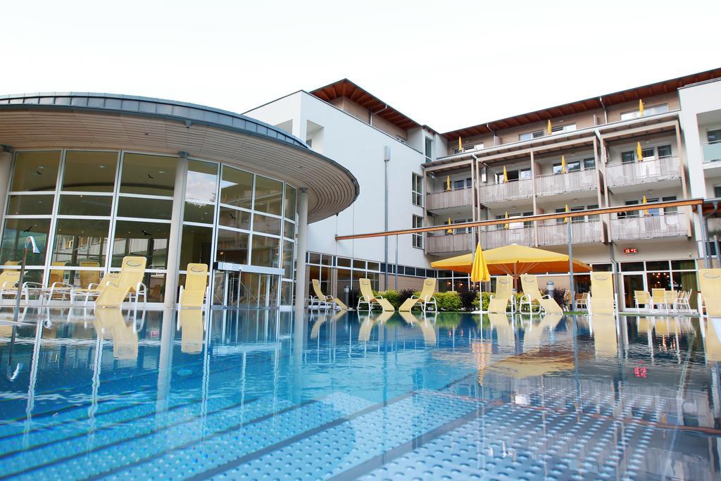 Gesundheitsresort Bad St. Leonhard บาด ซังค์ เลออนฮาร์ด อิม ลาวานท์ทาล ภายนอก รูปภาพ